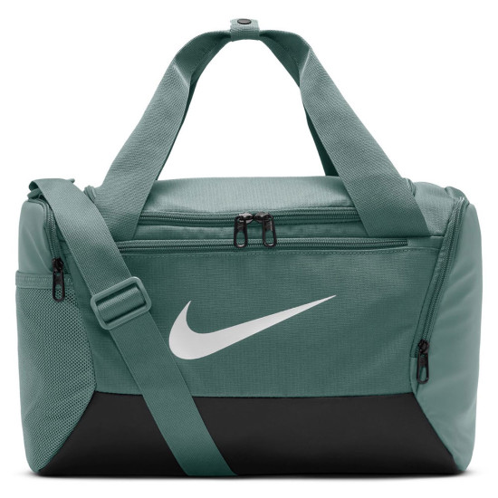 Nike Τσάντα γυμναστηρίου Brasilia 9.5 Training Duffel Bag Nike Τσάντα γυμναστηρίου Brasilia 9.5 Training Duffel Bag